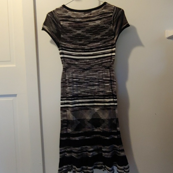 Stretchy Knit Dress - Picture 3 of 4